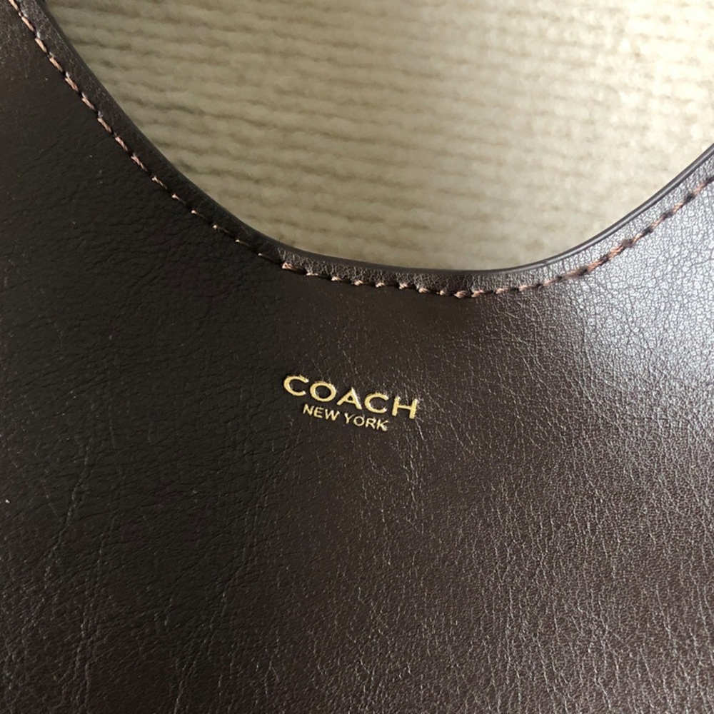 COACH Maple Leather Shoulder Bag - Picture 2 of 4